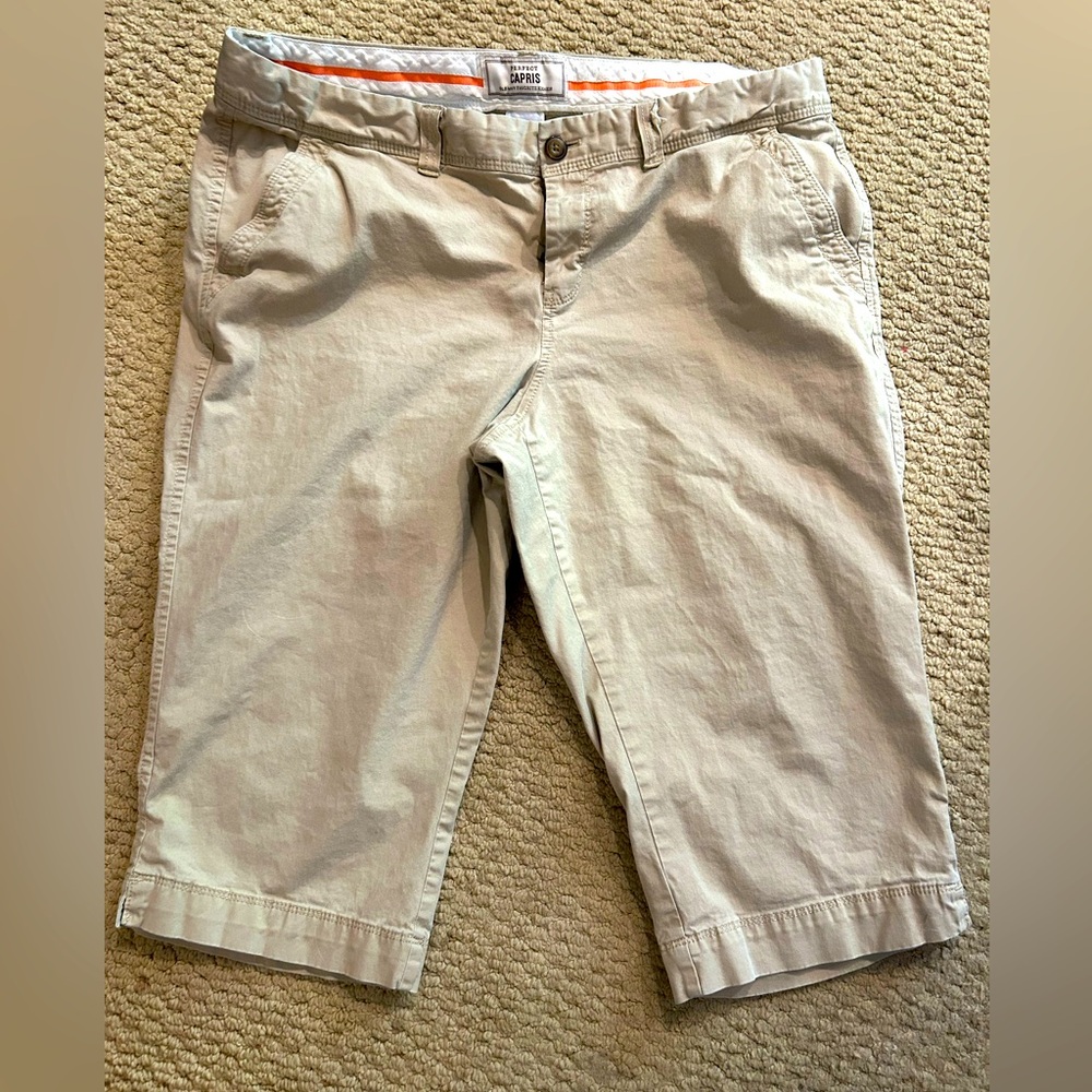 Khaki capris